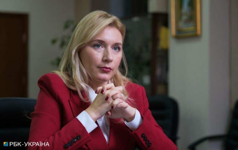 Чи влаштуються біженці на роботу після повернення в Україну: прогноз Держслужби зайнятості