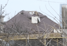 Мрочко: російські війська атакували авто волонтерки, яка доставляла допомогу в Антонівку