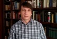 Росія визнала «іноагентами» двох журналістів Радіо Свобода