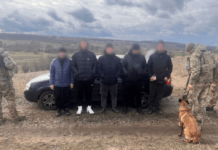 Заїхав у багнюку та намагався втекти: на Одещині затримали чергову группу втікачів з Дніпропетровщини