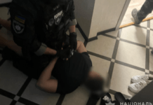 Викрадали людей та вимагали повернення неіснуючих боргів: у Запоріжжі перед судом постануть шестеро зловмисників