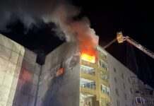 У Кіровоградській області дрон РФ влучив у багатоповерхівку, серед постраждалих є діти