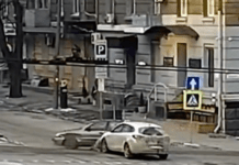 На проспекті Яворницького у Дніпрі зіштовхнулись Renault та Daewoo: подробиці