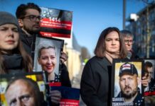 Нобелівські лауреати просять Трампа допомогти звільнити в’язнів у Білорусі