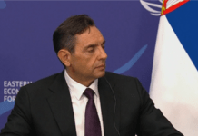 Сербський віцепрем’єр під час поїздки до Москви звинуватив Захід у намаганні «влаштувати кольорову революцію» в Сербії