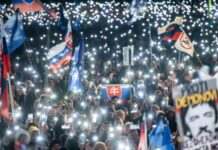 У Словаччині відбулися масові протести проти прем’єр-міністра Фіцо