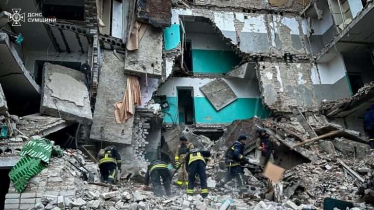 Влада: за добу армія РФ здійснила 97 обстрілів прикордоння Сумщини, загинуло двоє людей