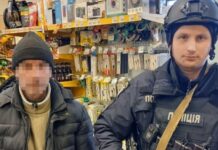У Самарівському районі поліція затримала чоловіка, який викрав товар із магазину