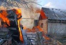 Пожежа через коротке замикання електромережі: у Запоріжжі горів житловий будинок