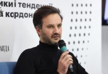 «Відстежується кожна одиниця техніки»: МЗС відреагувало на заяви Карлсона