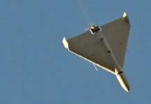 Атака дронів на Київ: уламки впали в Дарницькому районі, є пошкодження – влада