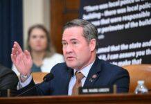 Волц каже, що у Трампа немає планів вторгенння в Канаду