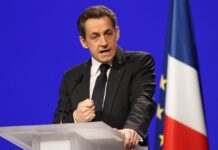 Безпрецедентний захід для екс-президента. Саркозі наділи електронний браслет