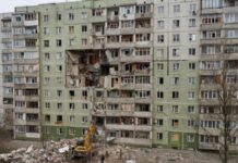 Влада: у Сумах «Шахед» атакував автостоянку в житловому кварталі