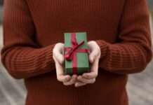 Українці витратили на новорічні подарунки 3 мільйони гривень: що купували найчастіше