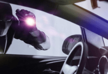 Розбив скло, завів авто і поїхав: на Дніпропетровщині затримали викрадача