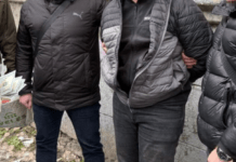 Допомагав ухилитися від мобілізації: у Дніпрі на хабарі затримали поліцейського