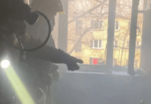 У Кривому Розі пожежники врятували чоловіка з палаючої квартири