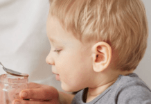 Більше шкодять, ніж приносять користь: які продукти краще не купувати для малюків