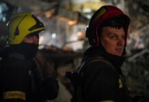 У Києві фіксують падіння уламків БПЛА, є пожежа і руйнування