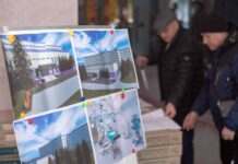 Міський голова Камʼянського перевірив хід ремонтних робіт у лікарні №7