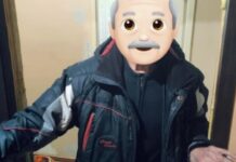 У Запоріжжі патрульні повернули додому чоловіка старшого віку, який блукав містом