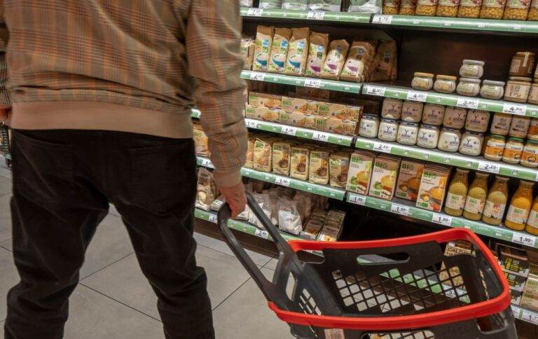 Обережний оптимізм: як змінилися економічні настрої українців на початку 2025 року