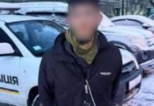 У Запоріжжі патрульні затримали чоловіка, причетного до крадіжки з автомобіля