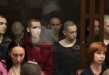 У РФ до тривалих термінів засудили групу полонених «азовців»