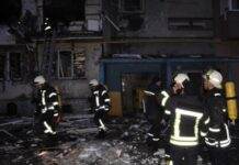 У соцмережах пишуть про десятки вибухів в Кропивницькому. Влада каже про атаку дронів на житлові райони