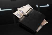 Офіційна зарплата українців для розрахунку пенсії зросла на 3,7 тисяч гривень