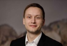 Прем’єр Гренладнії відповів на зазіхання Трампа: США не отримають острів