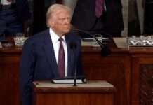 «Відпустіть усіх заручників зараз» – Трамп виступив із «останнім попередженням» «Хамасу»