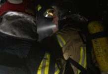 У Києві горів житловий будинок через атаку дронів: у ДСНС показали наслідки