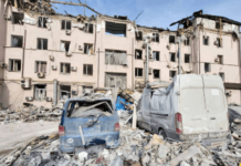 «Перед ударом у готель заселились волонтери»: Зеленський прокоментував балістичну атаку по Кривому Рогу