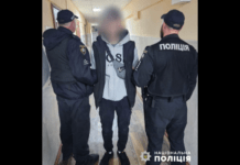 Вдарив перехожого ножем у живі: поліцейські Кам’янського затримали 36-річного чоловіка