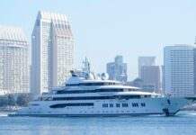 Суд у США дозволив продати яхту Amadea, яку пов’язують із російським мільярдером