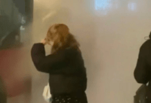 У Дніпрі задимився автобус з пасажирами: причина