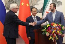 Китай вимагає від США зняти санкції з Ірану