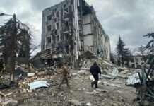 Війська РФ ввечері вдарили по Ізюму: одна людина загинула, серед поранених – підлітки