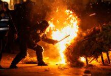 У Бухаресті відбувається акція протесту через відмову Джоржеску в реєстрації на президентські вибори (фото)