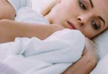 Як вимкнути мозок перед сном: прості способи заснути швидше