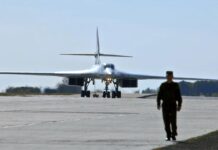 Удар по аеродрому “Енгельс”: з’явилися супутникові знімки наслідків