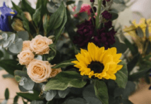 Як обрати свіжі квіти на 8 березня: поради, які допоможуть не помилитись