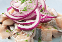 Секрет смачного оселедця: простий рецепт з гірчицею та спеціями