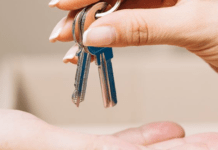 Власник квартири чи орендар: хто має оплачувати послуги рієлтора