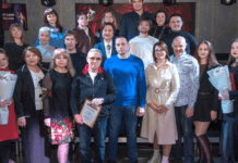 Мер Кам’янського привітав колектив Академічного музично-драматичного театру ім. Лесі Українки з професійним святом