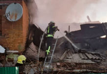 У Дніпрі пожежники врятували 79-річного чоловіка