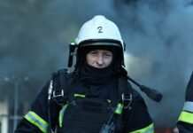 Росіяни атакували Київську область: пошкоджено будинки, є поранений