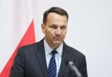 У Польщі відповіли на ідею Орбана про референдум щодо України